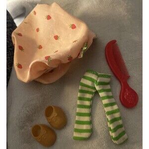 Vtg 1980's Kenner Strawberry Shortcake doll Clothing Hat Tights Shoes